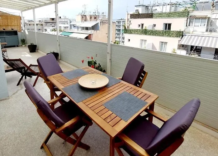 Terrace Kiss